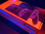 Nintendo Switch Grise Edition (+ manette Switch Pro & adaptateur ethernet)
