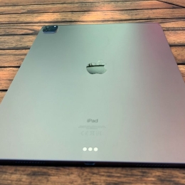 Apple iPad Pro 12,9" / 5e génération / 1 To