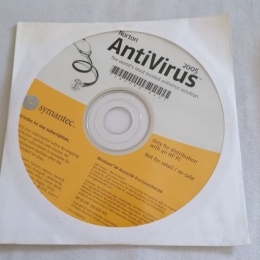 Symantec Norton AntiVirus 2005 Neuf