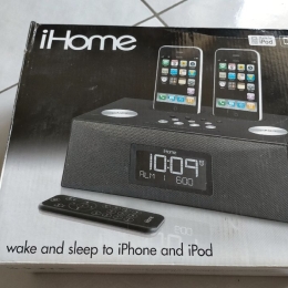 Station radio réveillon IHOME pour iPhone et ipod